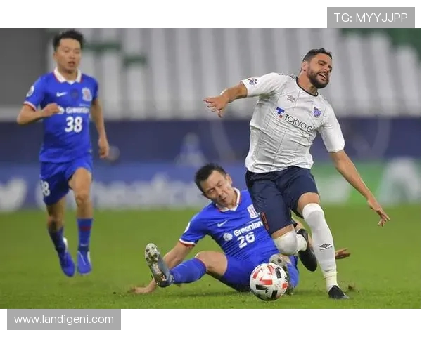 上海申花全力冲击新赛季目标展望球队阵容实力与未来发展方向 上海申花全力冲击新赛季目标展望球队阵容实力与未来发展方向