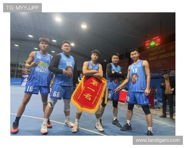 以篮球精神为核心探讨团队合作与个人成长的力量 以篮球精神为核心探讨团队合作与个人成长的力量