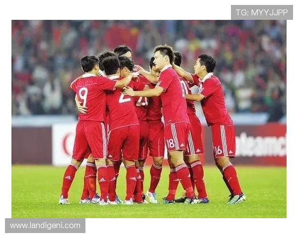 北京足球队防反战术解析与战绩提升的深度探讨