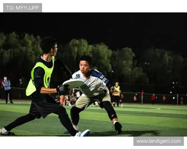 南京飞盘队中路突破战术解析与发展趋势探讨