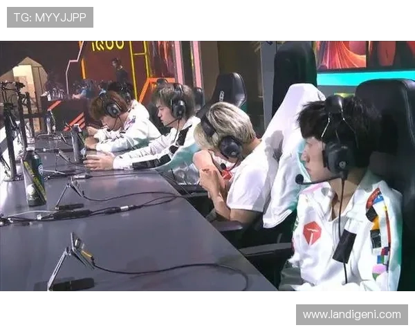 城市赛分析:TES在关键时刻展现出的心理素质与团队协作能力 城市赛分析:TES在关键时刻展现出的心理素质与团队协作能力