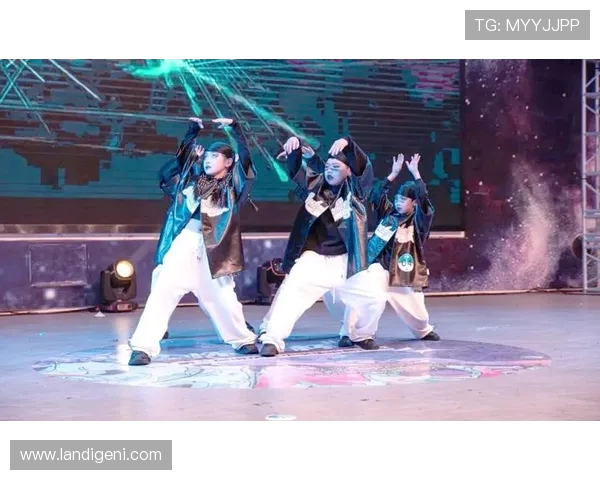 武汉街舞队默契配合的魅力探秘与团队精神的完美展现