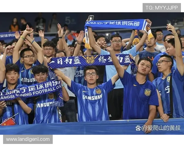 上海申花强势领跑新赛季中超展望球队阵容战术与夺冠前景分析 上海申花强势领跑新赛季中超展望球队阵容战术与夺冠前景分析