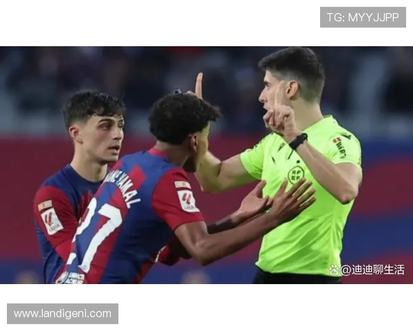 佩德里在足球场上的崛起与未来展望:年轻天才如何改变比赛格局 佩德里在足球场上的崛起与未来展望:年轻天才如何改变比赛格局